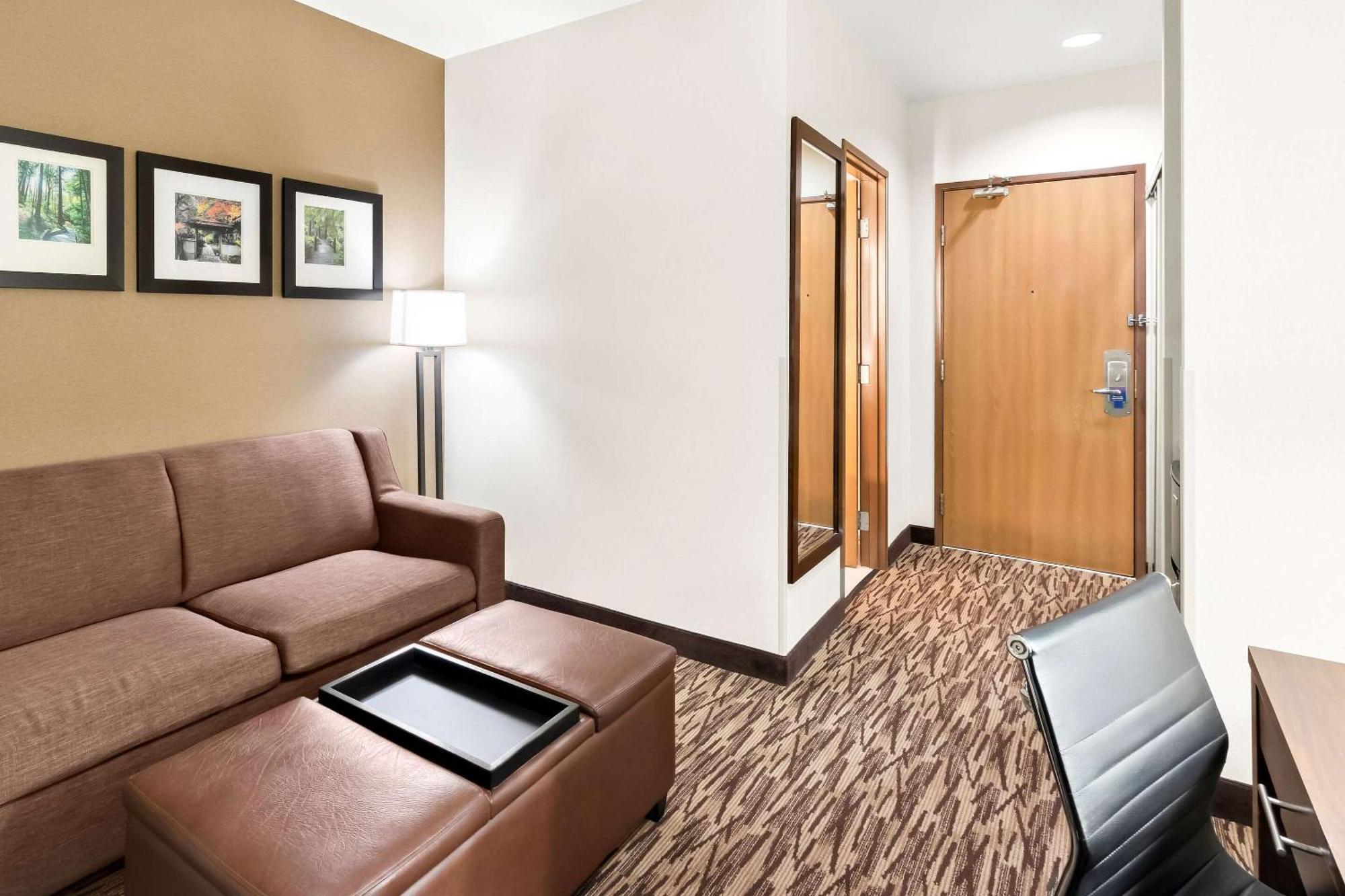 Comfort Suites Portland Airport Екстериор снимка