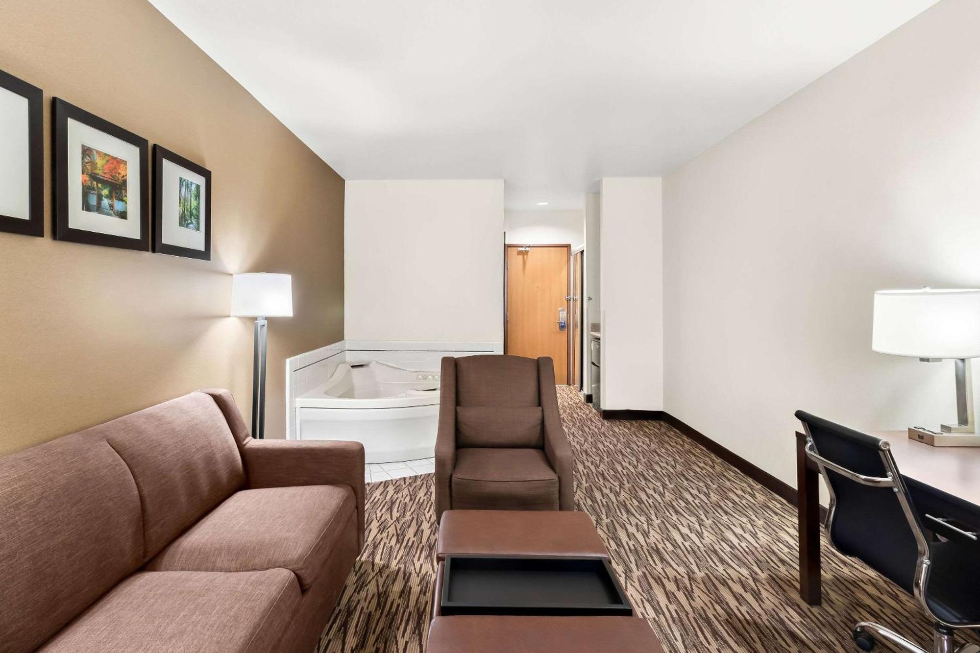 Comfort Suites Portland Airport Екстериор снимка